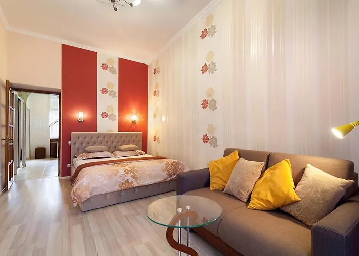 Queens Apartments4